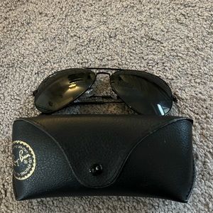 Ray ban aviator black used